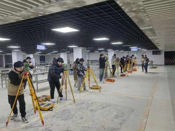 建工學院建筑測量，室內(nèi)設(shè)計學生競賽1.jpg